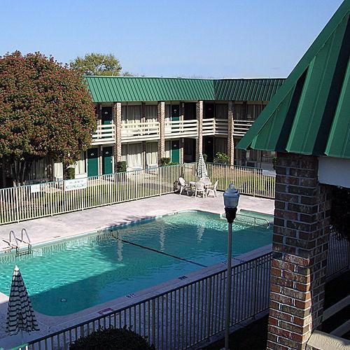 Motel 6 Columbia - University Of South Carolina Exterior photo